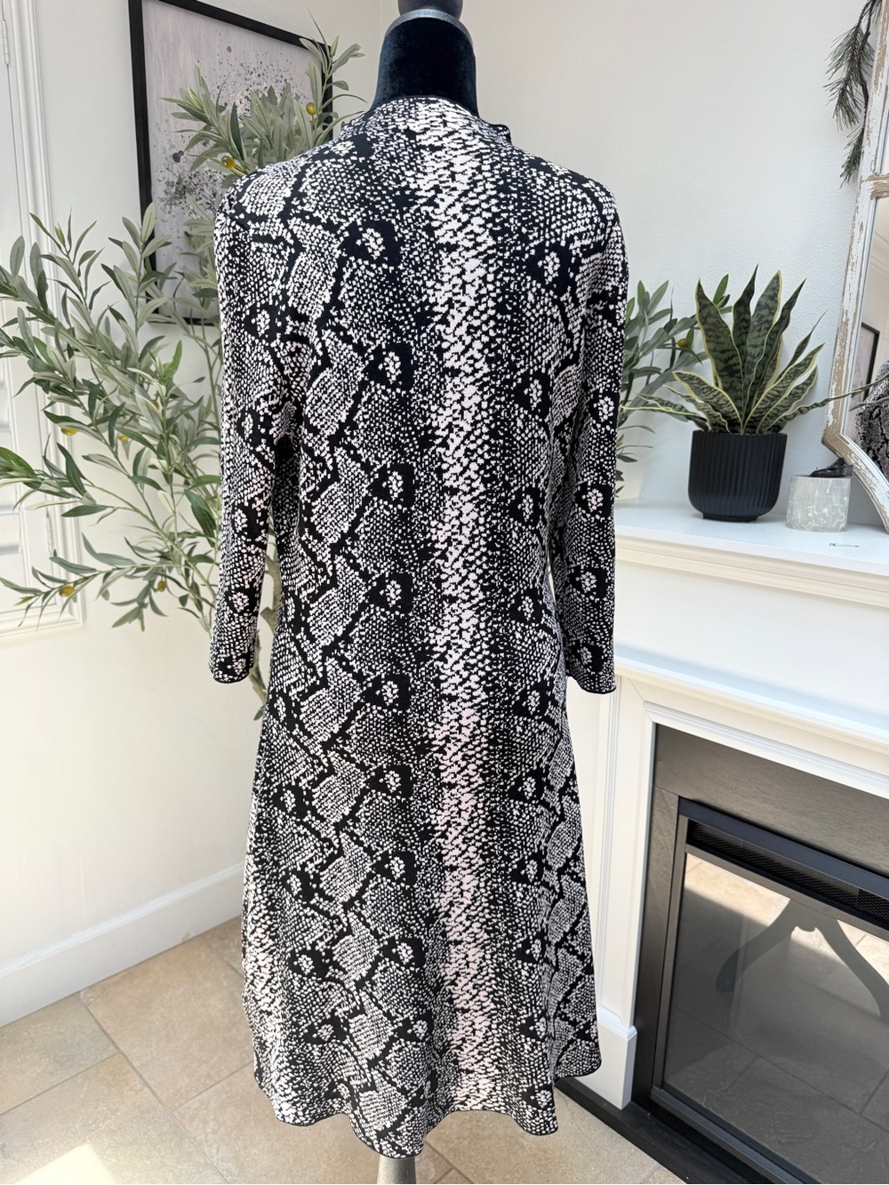 Nanette Lepore Black & White Snake-Print Long Sleeve Dress